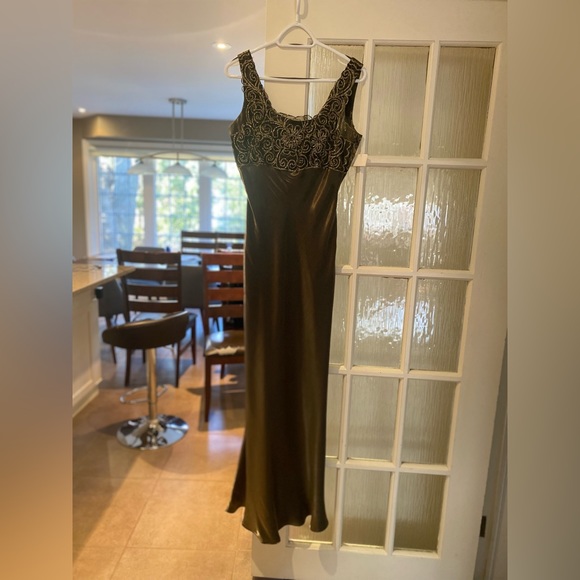 NEW Floor Length Dress Bronze Satin Gold Lace Size 11/12 - Picture 2 of 11